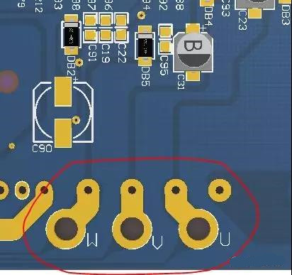 PCB設(shè)計(jì)不僅可以將PCB實(shí)現(xiàn)為即插即用的插件，而且可以增加焊料的厚度以達(dá)到過(guò)大電流的目的。